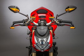 Soi “quái thú” Ducati Streetfighter 848 độ full đồ chơi LighTech