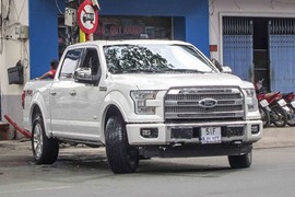 Thêm xe bán tải "khủng" Ford F-150 Platinum về Việt Nam