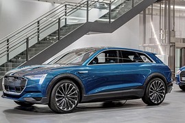 Người hâm mộ đã có thể trải nghiệm Audi e-tron quattro 