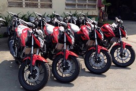 Honda CB150R mới về Việt Nam giá 106 triệu đồng