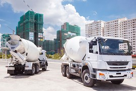 Thương hiệu FUSO ra mắt xe bồn trộn giá 1,8 tỷ đồng