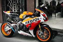 Siêu môtô Honda CBR1000 SP “độ khủng” tại Việt Nam