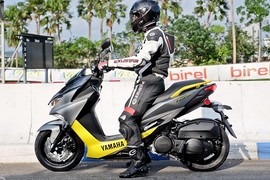 "Soi" chi tiết Yamaha Force 2017 động cơ 155 phân khối