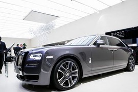 Rolls-Royce Ghost Elegance sơn kim cương đầu tiên trên TG