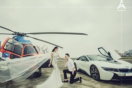 Hot girl "tuyệt tình cốc" show hàng bên siêu xe BMW i8