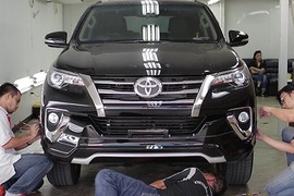 Toyota Fortuner 2017 "ngầu" hơn với gói độ Fiar Design