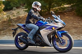 Môtô Yamaha R3 giảm 16 triệu đồng kiếm doanh số