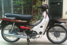 Honda Dream Thái "trùm mền" giá trăm triệu tại Việt Nam