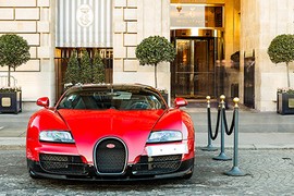 "Ông hoàng tốc độ" Bugatti Veyron đỏ rực thét giá 39 tỷ 