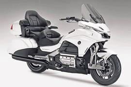 "Vua đường trường" Honda Goldwing 2018 lộ diện