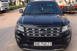 Mua Ford Explorer 2017 khách “ngã ngửa” khi nhận xe 2016