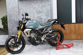 "Hàng nóng" Honda CB150R 2017 bất ngờ về Việt Nam?