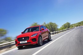 "Mèo con hạng sang" - Jaguar E-Pace 2018 giá từ hơn 1 tỷ