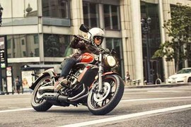 Kawasaki Vulcan S 2018 "chốt giá" 193 triệu đồng tại Ấn Độ