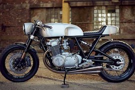 Honda CB750 lột xác với phong cách cafe racer tối giản