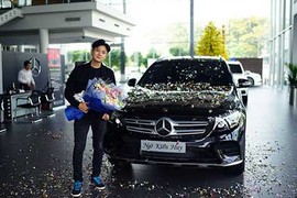 “Soi” Mercedes-Benz GLC 300 giá 2,1 tỷ của Ngô Kiến Huy 