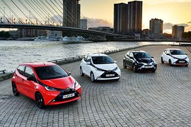 Xe giá rẻ Toyota Aygo 2018 “uống” 3.9 lít xăng/100km