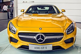 Mercesdes-AMG GT S hơn 9 tỷ tại Việt Nam có chủ