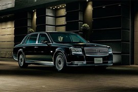 Sedan hạng sang Toyota Century đắt giá ngang siêu xe