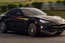 "Soi" Toyota 86 TRD Special Edition mới giá 752 triệu đồng