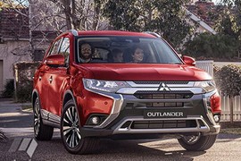 Mitsubishi Outlander 2019 "chốt giá" từ 505 triệu đồng