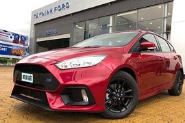 Đại lý độ "xe ế" Ford Focus độ RS bán 630 triệu đồng