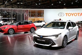 Toyota Corolla 2019 hatchback và wagon chính thức trình làng 