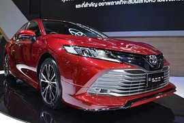 Xe Toyota Camry 2018 thể thao hơn chỉ với 40 triệu đồng