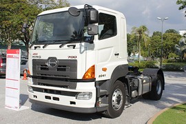 Xe Hino nhập khẩu tại Việt Nam dính lỗi cảm biến tốc độ