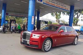 Xe sang Rolls-Royce Phantom VIII tiền tỷ đầu tiên về Việt Nam