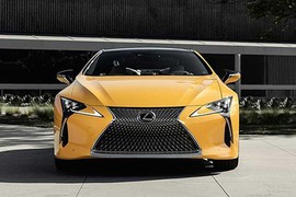 "Soi" Lexus LC 500 giới hạn 100 chiếc giá bán 2,46 tỷ đồng