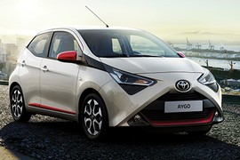 Xe giá rẻ Toyota Aygo mới chỉ từ 286 triệu đồng