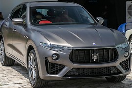 "Thần lửa" Maserati Levante Vulcano chỉ bán 10 xe tại Malaysia