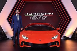 Lamborghini Huracan EVO 2020 tại Thái Lan giá 17,99 tỷ đồng