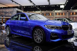 BMW 3-Series 2019 giá 2,1 tỷ tại Thái, sắp về Việt Nam