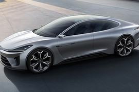 Xe Enovate ME-S của Trung Quốc giống y hệt Porsche Panamera