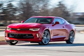 Chevrolet Camaro 2020 lộ diện, giá từ 813 triệu đồng?