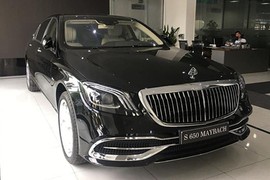 Đại gia Hà Tĩnh cưỡi Range Rover đón Mercedes-Maybach S650 2019