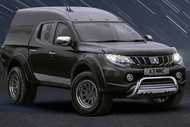 Ngắm xe bán tải Mitsubishi Triton dành riêng cho game thủ