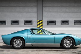 Hồi sinh siêu xe Lamborghini Miura đời 1971 đẹp như mới 