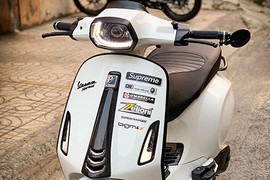 Vespa Sprint độ 185 cc và gói phụ kiện gần 200 triệu