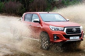 Hàng loạt xe Toyota Hilux tại Việt Nam dính lỗi rò rỉ nhiên liệu