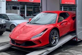 Siêu xe Ferrari F8 Spider hơn 25 tỷ, "cập bến" Hà Nội 