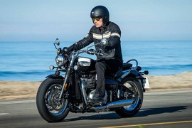 Triumph Bonneville Speedmaster 2021 từ 363 triệu đồng tại Ấn Độ