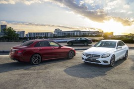 Mercedes-Benz C200 lắp ráp tại Việt Nam dính lỗi triệu hồi