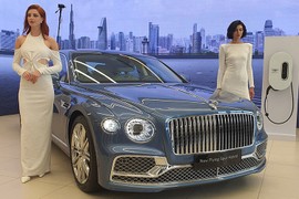 Cận cảnh Bentley Flying Spur Hybrid 2023 hơn 16 tỷ tại Việt Nam