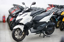 Giá xe máy Honda nhập khẩu đang rẻ hơn xe lắp ráp trong nước?