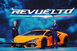 Lamborghini Revuelto chào sân Đông Nam Á "giá chát", hơn 46 tỷ đồng