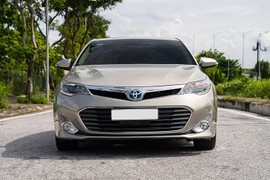 Toyota Avalon chạy 9 năm ở Việt Nam, đắt ngang ngửa Camry "đập hộp"