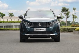 Peugeot 5008 giảm 119 triệu đồng tại đại lý, Hyundai Santafe dè chừng